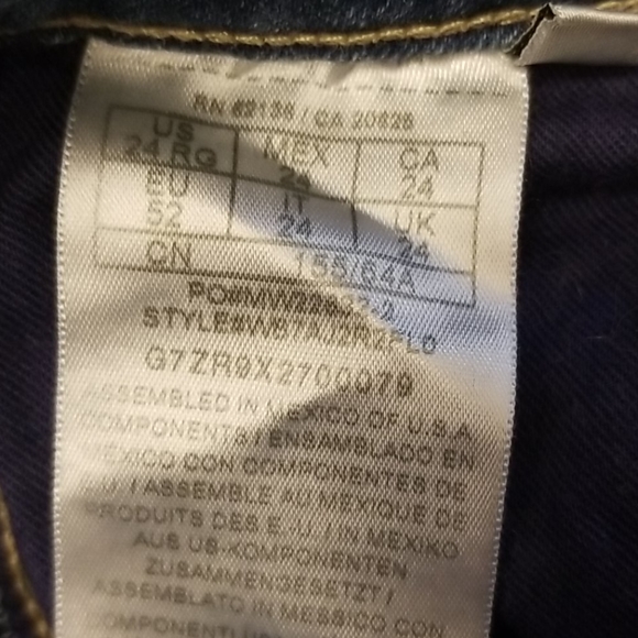🤩Guess Sexy Curve jeans, size 24❣ - Picture 6 of 9
